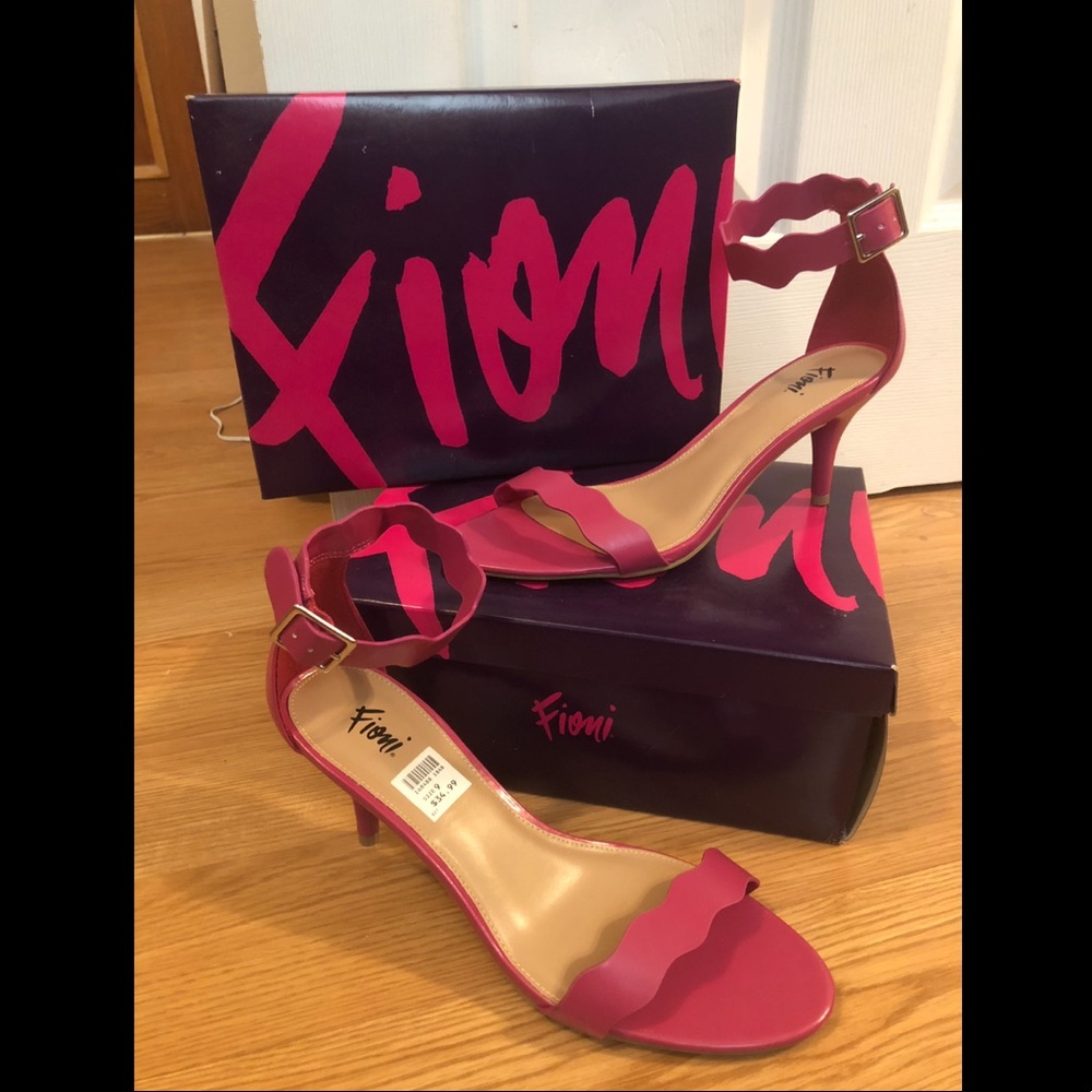 Hot Pink Heels